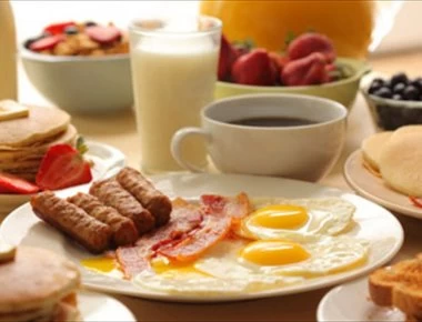 Αυτές είναι οι 5 τροφές που πρέπει να αποφεύγετε να τρώτε το πρωί